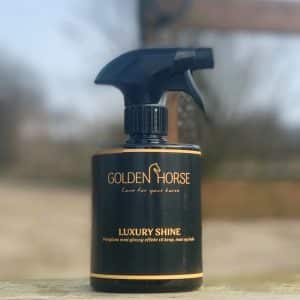 Sort sprayflaske med Godlen Horse Luxury shine